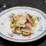 三和 - 長谷川マッシュルームとベルギーチコリのサラダ