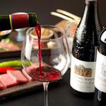 Yakiniku Ginza Koroku - フランスを始め、アメリカワイン等、お肉に合うワインを各種取り揃え。