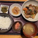 Hakata Motsunabe Yamaya - がめ煮（筑前煮）定食 1300円
