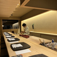 ひがしやま 司 - 大将の宮下さん。