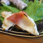 武寿司 - 炙り黒北寄貝