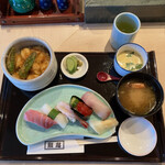 Honke Sushi Chuu - 