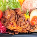 Les jours - バターミルク(？)に漬け込んだようなチキンがしっとり柔らか
                                衣はカリッカリで軽い食感