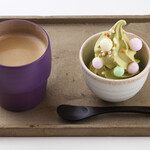 春日大社 カフェ・ショップ鹿音 - ソフトクリームセット