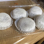 みちのく煎餅本舗 - 塩大福（1個 140円）