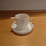 お料理ひろせ - 食べ終わるとすぐに提供してくれる、ランチサービスの美味しいコーヒー。