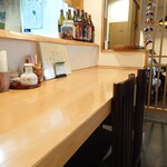 お料理ひろせ - いつでも綺麗なカウンターとテーブル。