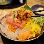 Sannomiya Sushi Ebisu - スシエビスの海鮮丼(1,100円)