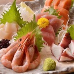 Assorted 3 pieces of sashimi