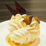 Patisserie Ravi,e relier - ムラング・シャンティー・マロン