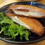 162477830 - チーズハムカツ　200円税抜