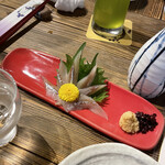 Robatayaki Udatsu - ししゃもの刺身。生姜多めで嬉しい。