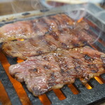 スタミナ苑 - 中切り落とし