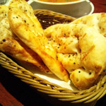 トルコ料理トプカプ - エキメッキというトルコのパン。