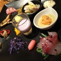 オッジ ダルマット 西麻布店 - 珍しいお野菜が少しずつ多種類の前菜。これは嬉しい！