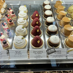 アヴランシュ・ゲネー - 