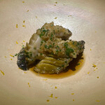 隼 - steam～天然黒アワビの自家製ガーリックソース蒸し　ピーナッツオイル　柚子