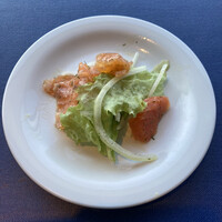 スカイクルーズマクハリ アパホテル＆リゾート東京ベイ幕張 - ①11：30～スモークサーモンのマリネ