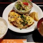 Sakanagura - 鶏肉の玉子照焼定食690円