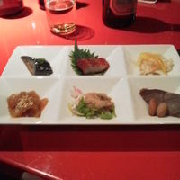 過門香 銀座本店 - 季節と冷菜の盛り合わせ。