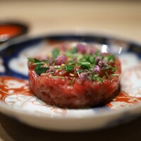 焼肉㐂舌 - イチボのユッケ