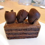 ラ・プレシューズ 四谷店 - ビシュロン