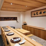 勢麟 - 内観、カウンター席