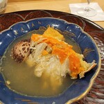 勢麟 - ドウマン蟹の胴には内子がぎっしり、どんこや出汁を含んだ厚揚げも美味