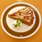 木更津のカフェ marone - りんごとスパイスのケーキ