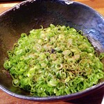 汁なし担担麺専門 キング軒 - 汁なし担々麺（3辛3シビ）ネギ増