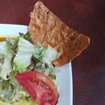 スサンタ･キッチン - サラダとパパド