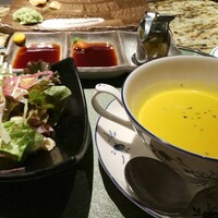 福寿館 大阪難波店 - サラダとスープ