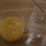 ユニオンサンドヤード - 林檎とミカンとニンジンの生ジュース