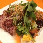 産食 お肉＆菜園料理 カムラッド - 本日のプレート
えびといかのチリソース