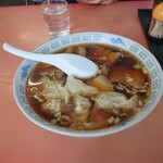 黒恵屋食堂 - チャーシューワンタン麺　630円　ワンタンはおそらく自家製(^^)b