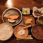 Sakana Obanzai Naka - おばんざい定食(この日は「ふじのすけ」の塩焼き)