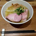 Menya Tasuki - 濃厚塩そば大盛り(900円)