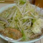 ラーメン二郎 - 小ラーメン 「ニンニク」(650円) 2012/12