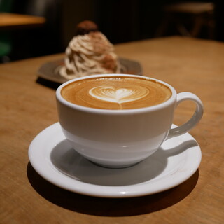 カフェ ビブリオティック ハロー!_1