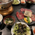 和牛焼肉と本場韓国料理 焼肉市場 - 