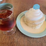 生クリーム専門店MILK CAFE - アイスティーは渋めでした。