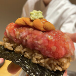 鮨てんび - おまかせコース5500円  トロタクドック（大）
                                シャリ43g ネタ66g +1200円
                                雲丹のせトッピング トリプル+3000円