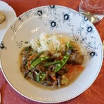 キノシタ - 牛すね肉の軽いクリーム煮込みバターライス添え