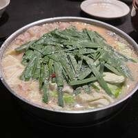 博多もつ鍋 やま中 赤坂店 - もつ鍋（味噌）