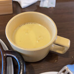 キッチンまる藤商店 - コーンスープ、甘くて美味しい。