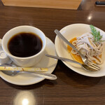 キッチンまる藤商店 - デザート＋100円、珈琲＋150円。是非おすすめしたい。
