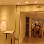 Laduree Salon de the - 