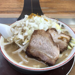 ラーメン 潤 - 小豚　油少なめ、ゆず増し、他普通