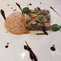 レザンファン ギャテ - ７種類のキノコと帆立貝、栗の温かいテリーヌ