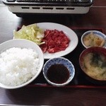 マルミツ食堂 - 焼き肉定食 ¥740(牛バラ定食 ¥900のお肉が少ないver.)